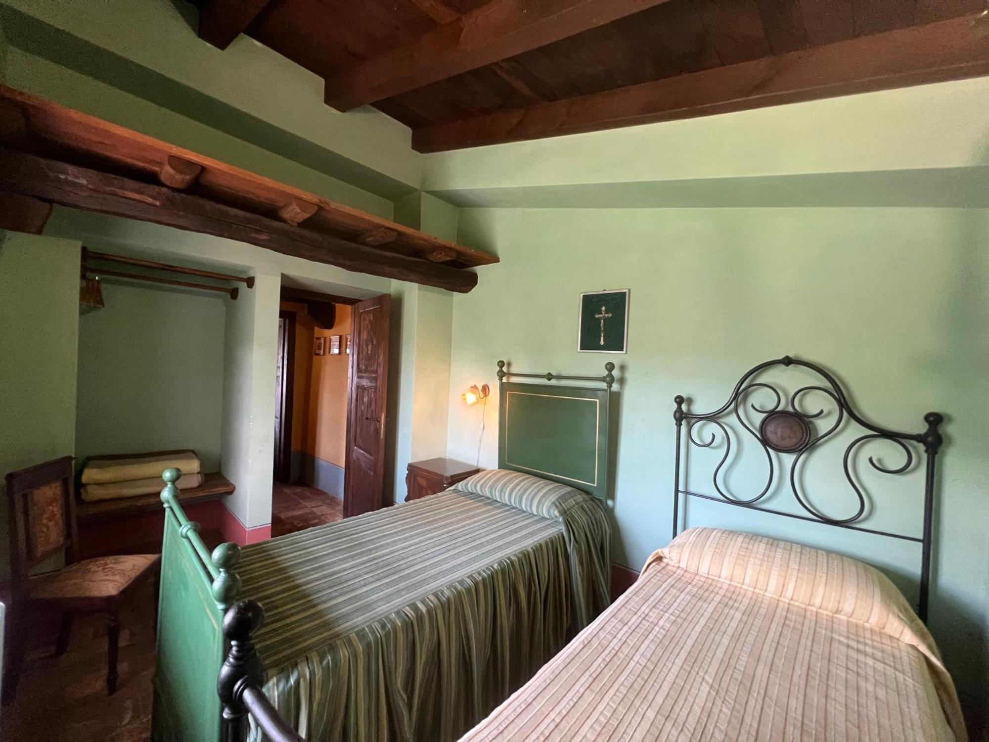 Podere Beatrice 20 Pax By Villasretreats Bardine di San Terenzo Bagian luar foto