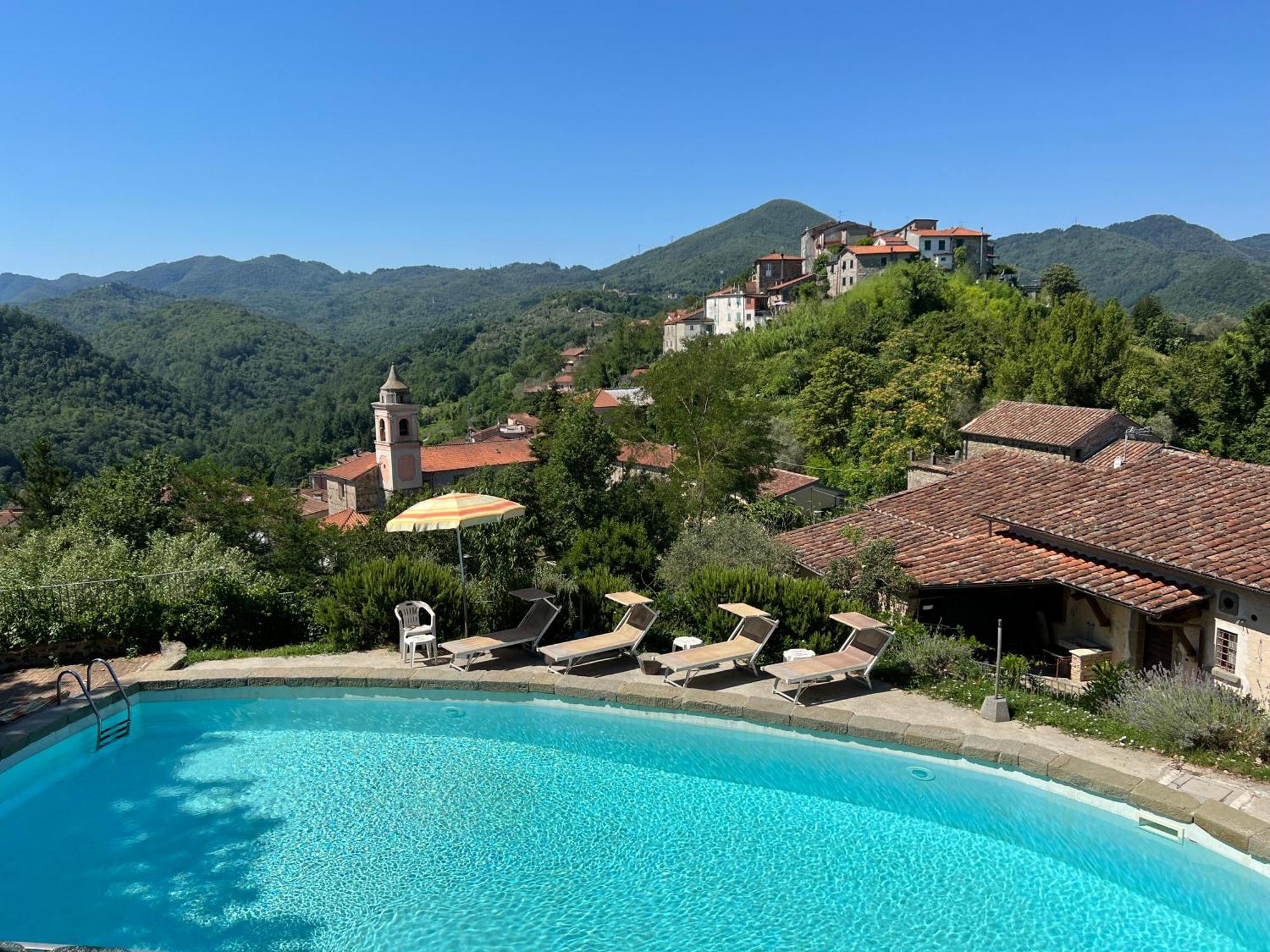 Podere Beatrice 20 Pax By Villasretreats Bardine di San Terenzo Bagian luar foto